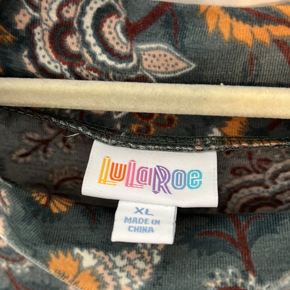 Lularoe Ruth Mock Neck - Picture 2 of 5